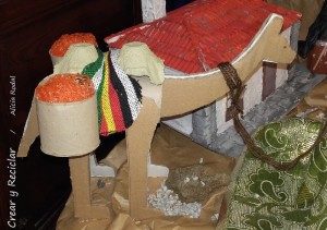 Estas figuras de Melchor, Gaspar y Baltasar, las hicimos mi hija y yo con material reciclado para el Portal de Belén de su colegio