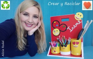 Organizador de escritorio portátil de emojis con imanes DIY con reciclaje