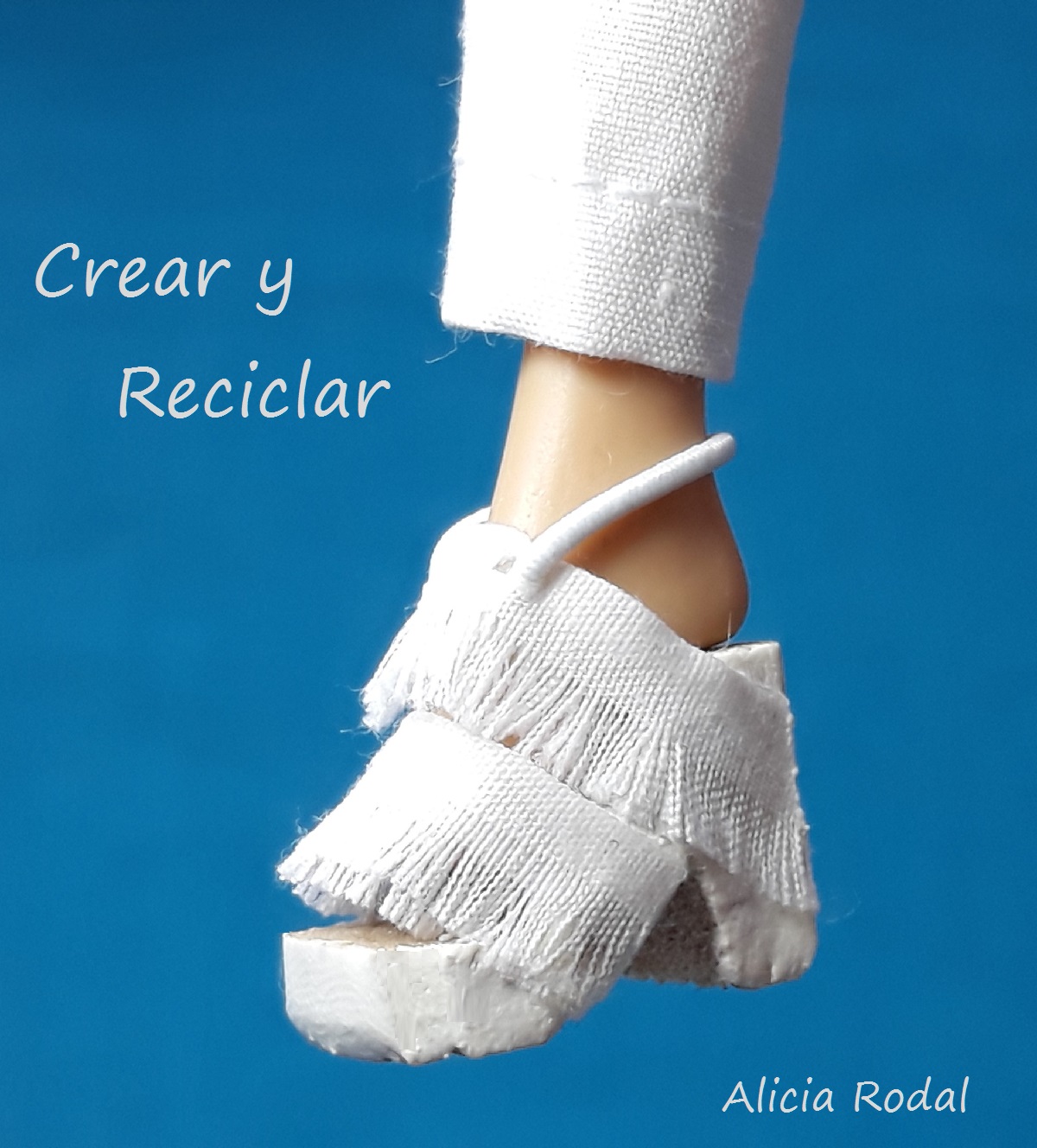 Cómo hacer un uniforme de doctora o médica veterinaria para las muñecas