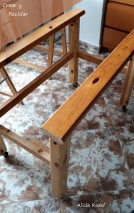 Cómo construir tu propia mesa de trabajo con tablas de madera. 