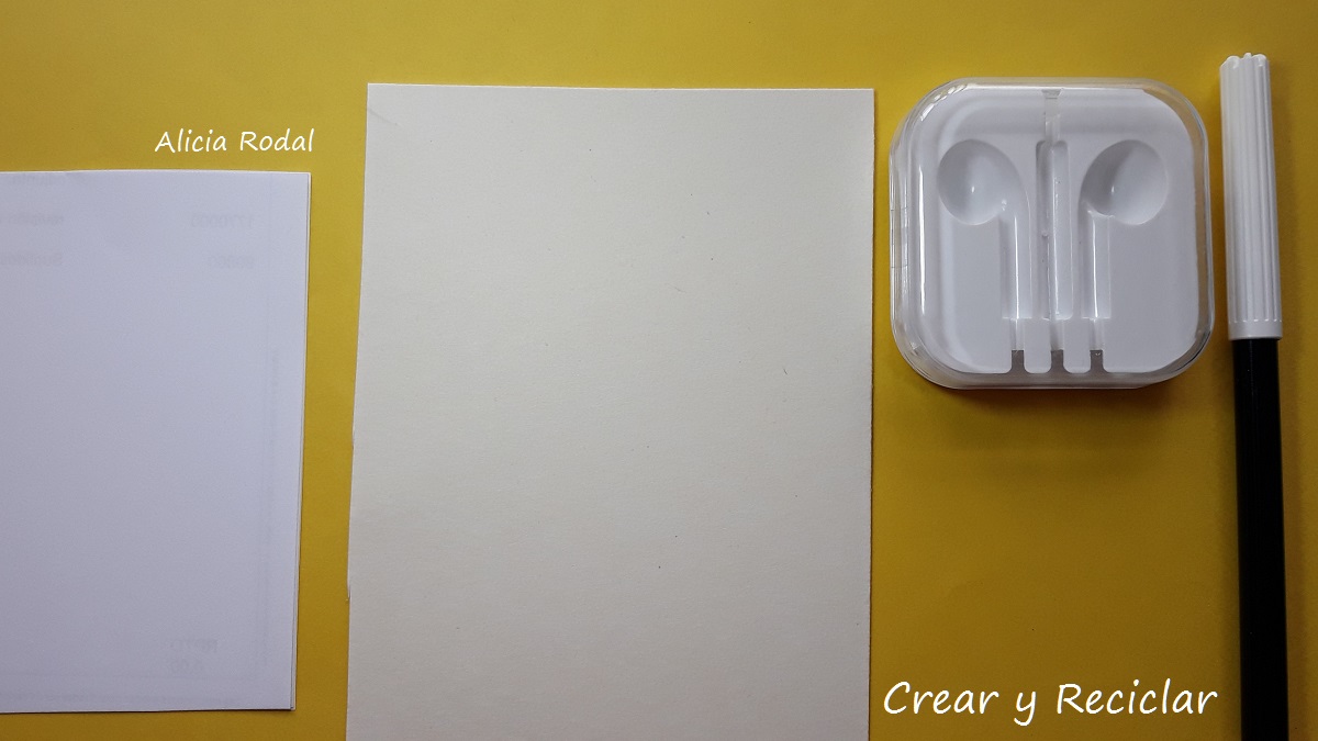 Tutorial con el paso a paso de cómo hacer 3 ideas de miniaturas para muñecas veterinaria con material reciclado, de una manera fácil y divertida. Miniaturas fáciles para muñecas.