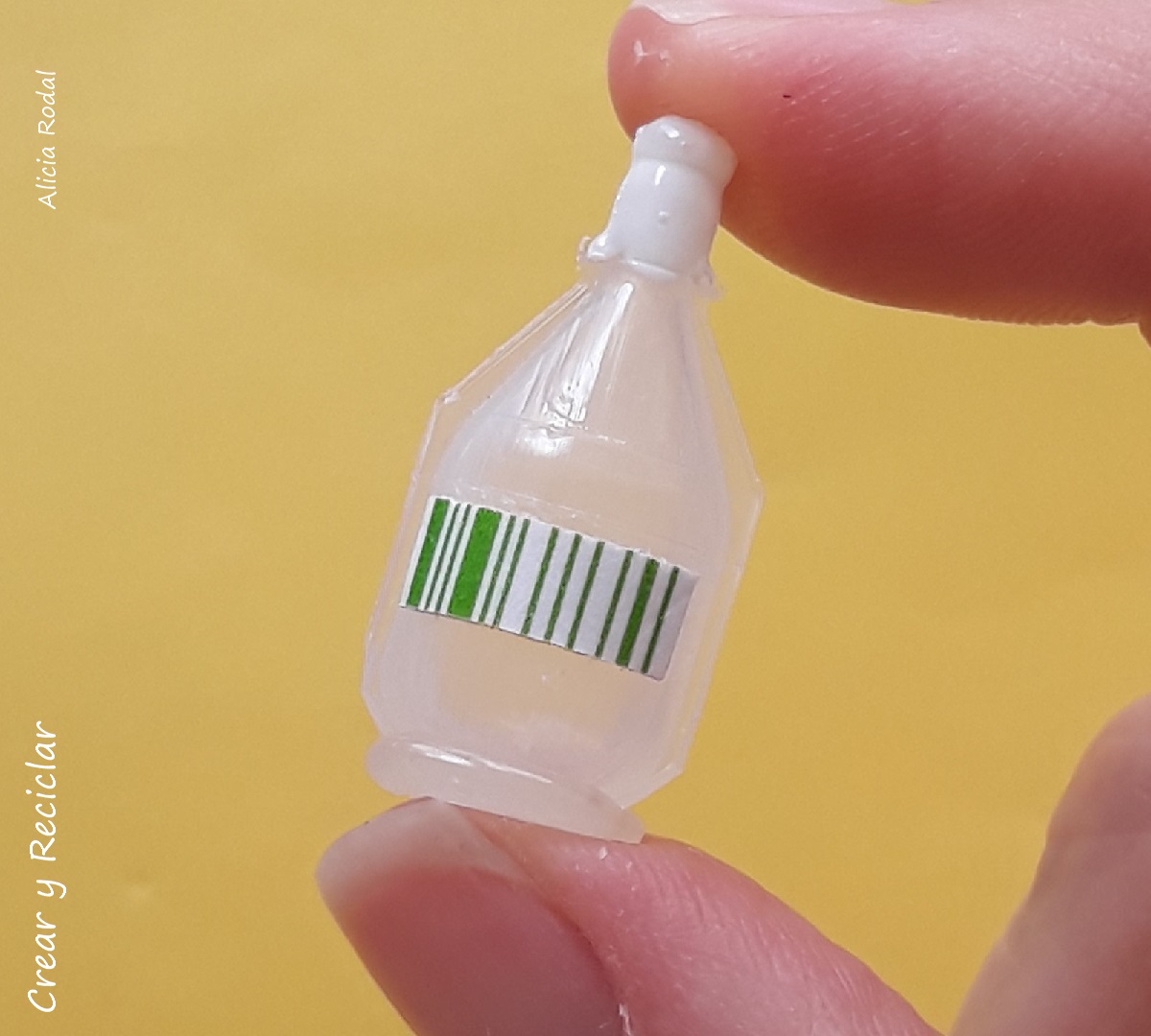 Ideas de miniaturas para las muñecas y sus profesiones, Médica veterinaria, doctora de animales, medicinas, medicamentos, etc.