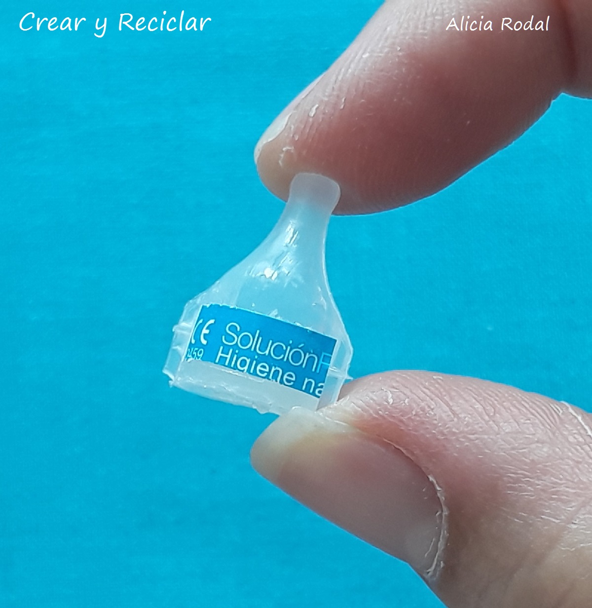 Ideas de miniaturas para las muñecas y sus profesiones, Médica veterinaria, doctora de animales, medicinas, medicamentos, etc.