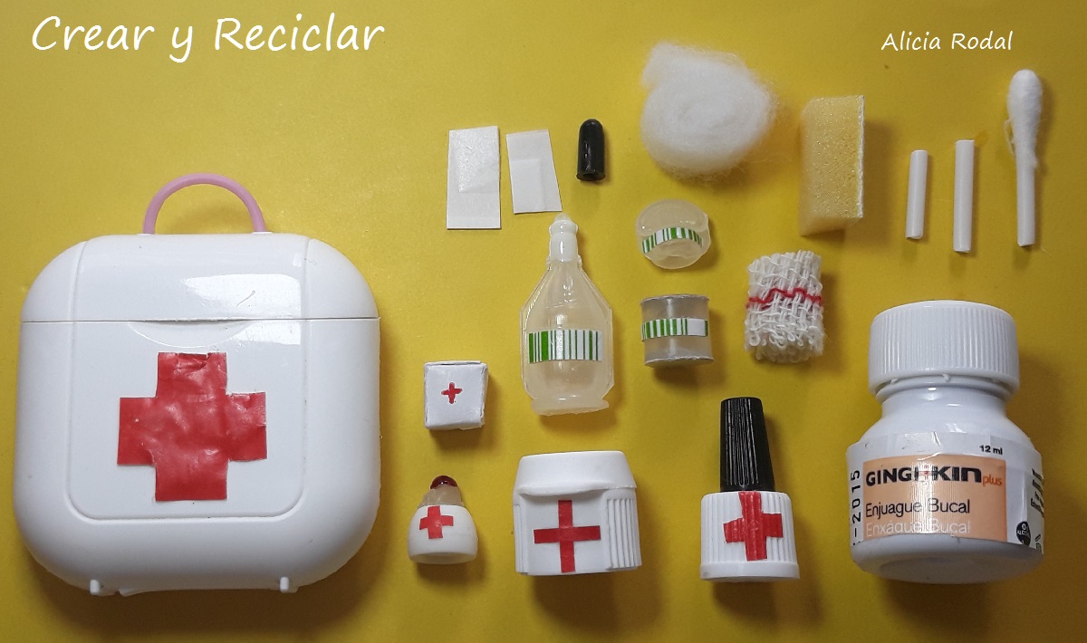 Ideas de miniaturas para las muñecas y sus profesiones, Médica veterinaria, doctora de animales, medicinas, medicamentos, etc.