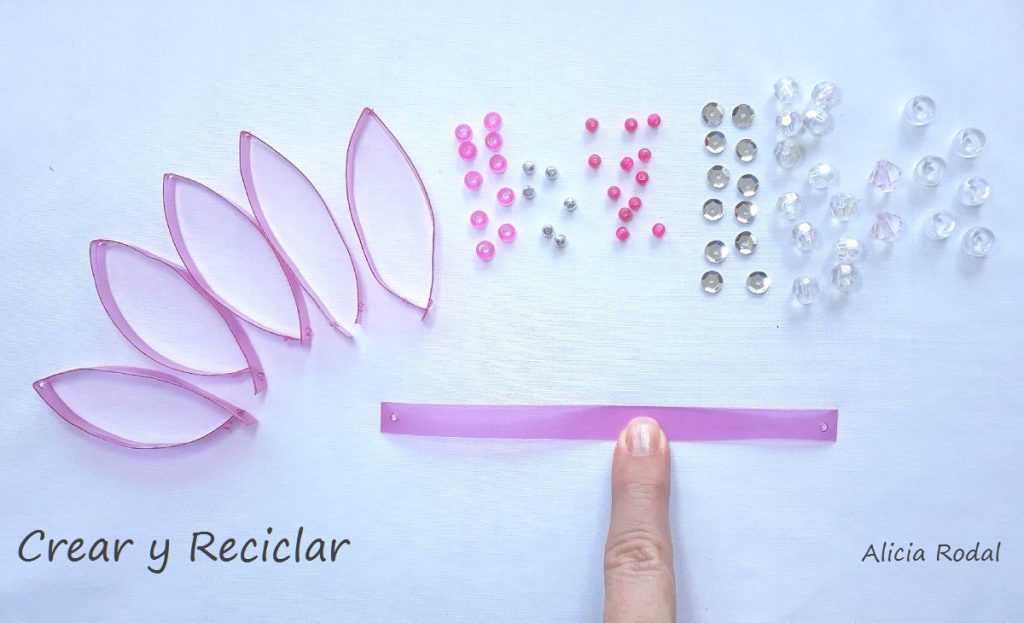 Cómo decorar el arbolito de NAVIDAD con BOTELLAS PLÁSTICAS 7 ideas DIY