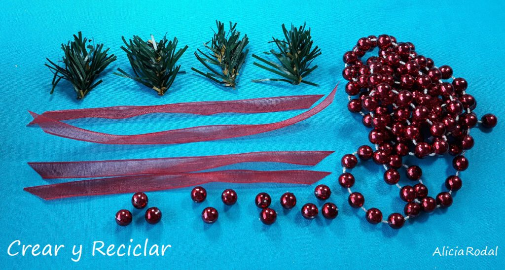 Ideas para reutilizar cajas de leche y hacer adornos o figuras decorativas para el pino navideño o árbol de Navidad