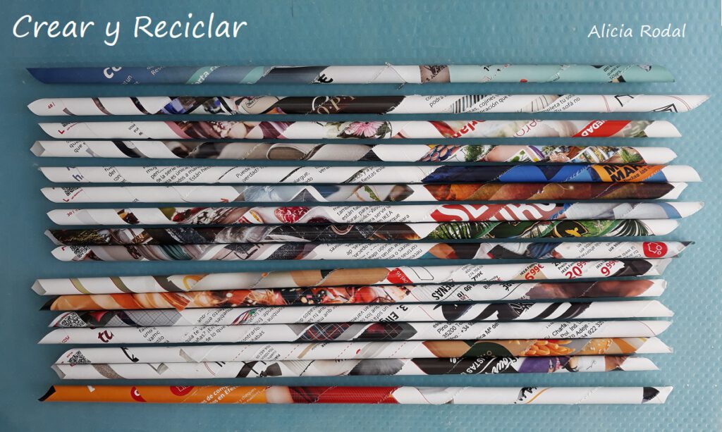 En este tutorial te muestro 3 ideas de manualidades de cómo hacer cosas muy útiles, con una decoración estilo rústico o rural, donde vamos a reutilizar papel periódico, revistas, catálogos o las ofertas de los supermercados. DIY. Reciclaje creativo. Ideas creativas