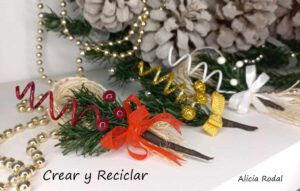En este tutorial aprenderás a hacer 6 modelos diferentes de adornos navideños, para decorar tu casa, para vender o regalar estas navidades
