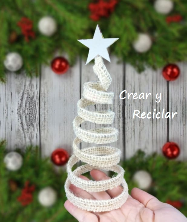 Original forma de hacer un árbol de Navidad Parte 1 - Crear y Reciclar