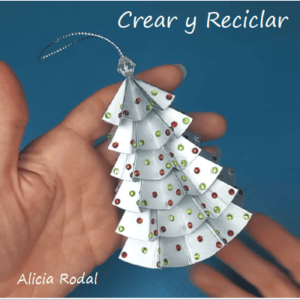 Mira estas más de 60 ideas de último minuto que puedes hacer con 5 materiales muy económicos, con los que podemos hacer adornos navideños para decorar el pino de Navidad de nuestra casa, para vender o regalar, y con materiales reciclados.