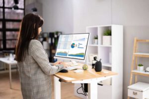 Transforma tu espacio de trabajo para cuidar tu salud y bienestar
