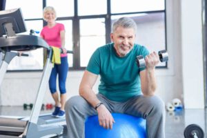 Recomendaciones para ejercitarse después de los 50 sin riesgos y con mucho beneficio