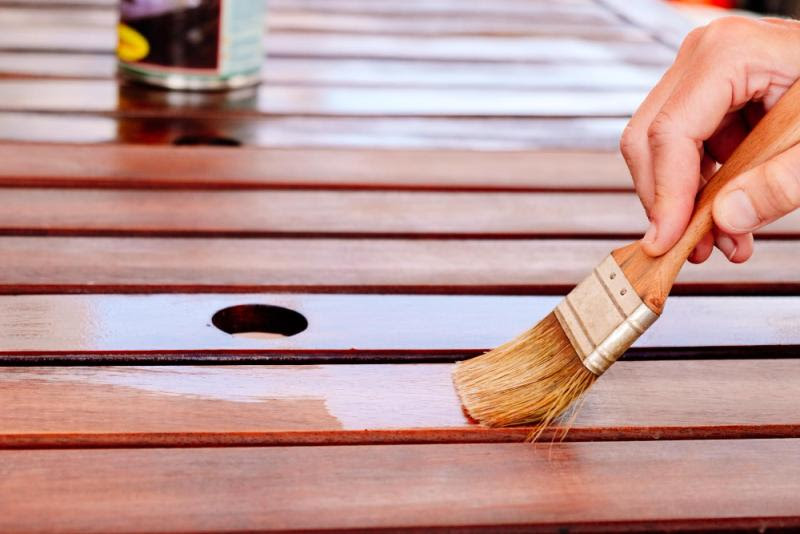 Entre las soluciones más innovadoras y ecológicas que existen, el lacado de muebles destaca como una excelente alternativa para renovar y transformar nuestros espacios con estilo y responsabilidad.