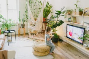 Encontrar los muebles perfectos para tu hogar no es solo una cuestión de estética, sino el reflejo de un estilo de vida consciente y equilibrado en pleno año 2026. Si estás leyendo esto, probablemente eres el alma de tu casa, esa mujer todoterreno que busca transformar el salón o el recibidor en un santuario de paz para su familia, sin renunciar al diseño contemporáneo ni al respeto por el planeta.
